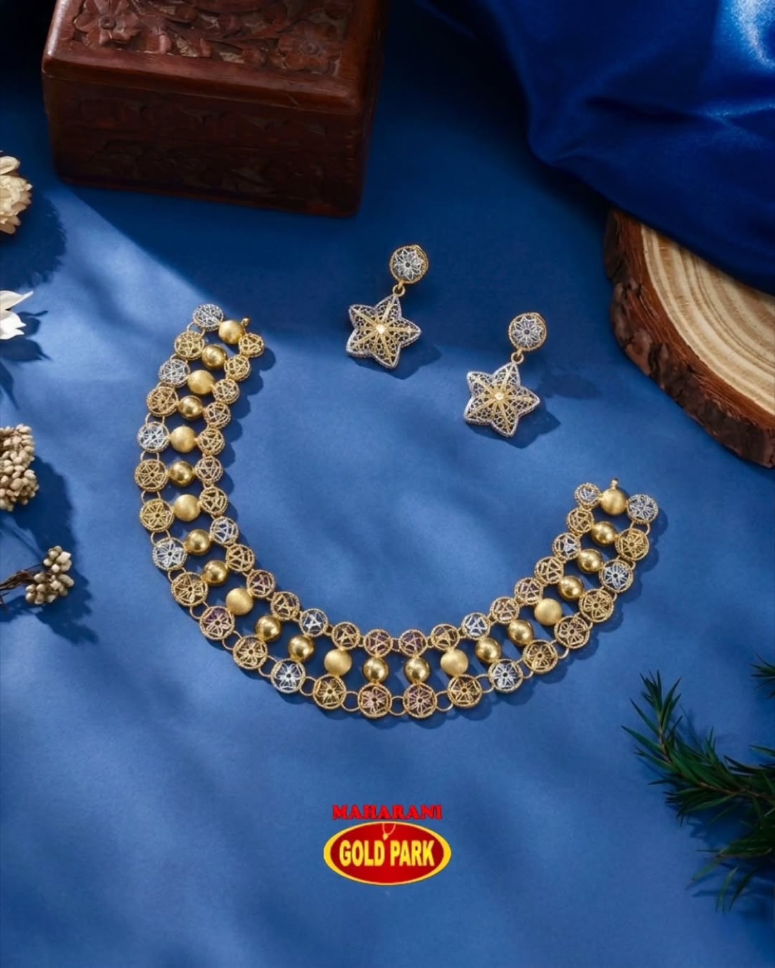 Antique gold filigree necklace and earrings